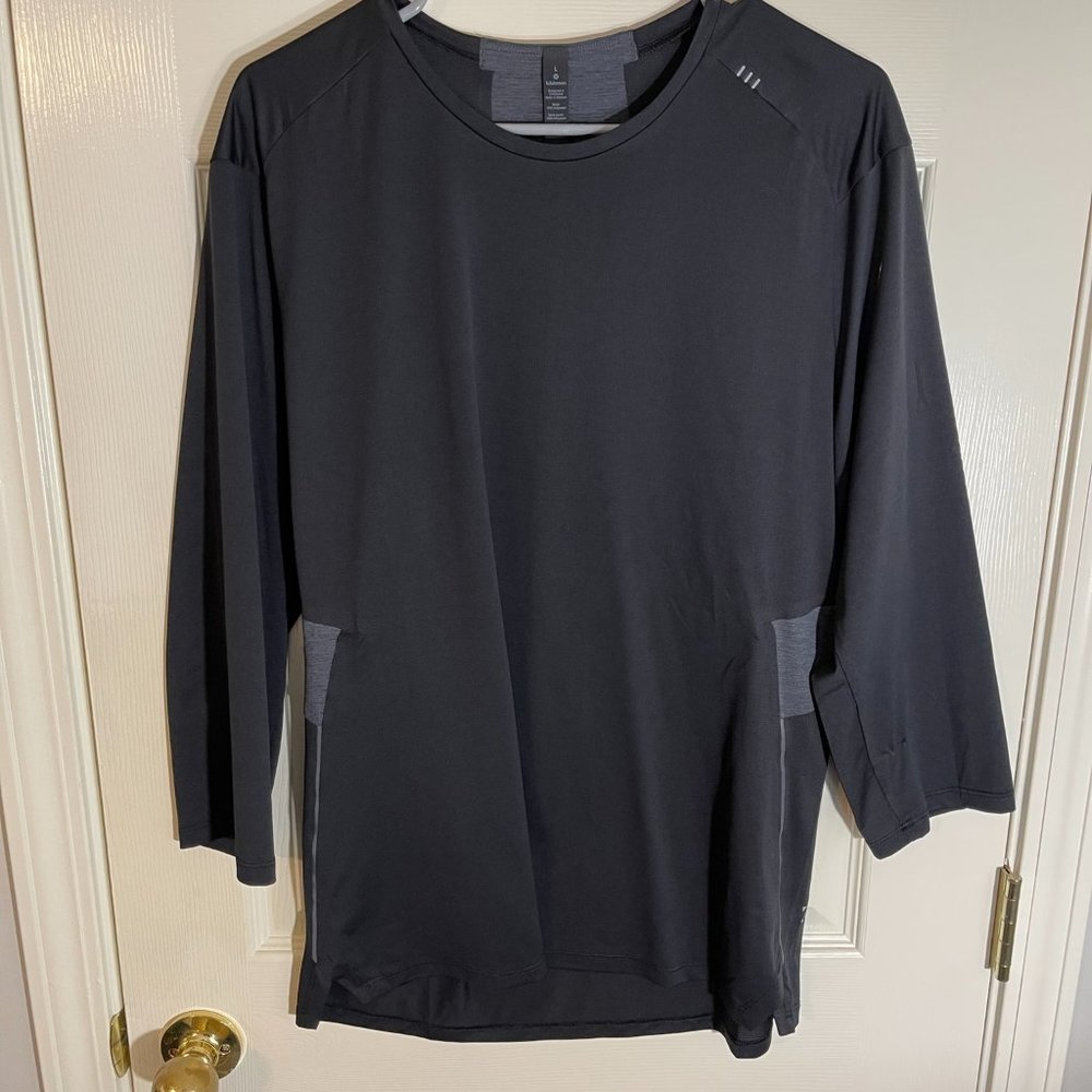 Lululemon 3/4 Sleeve shirt Size L. EUC.